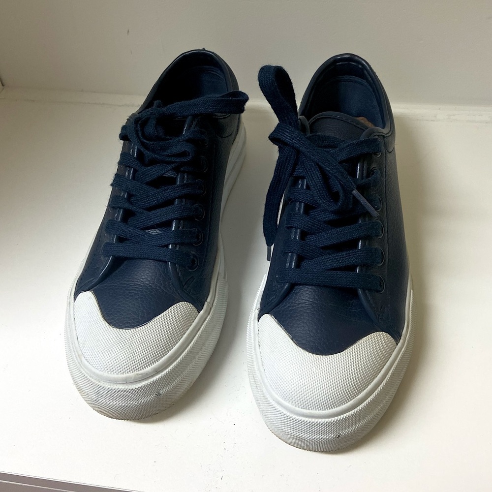 VeraModa Sneakers